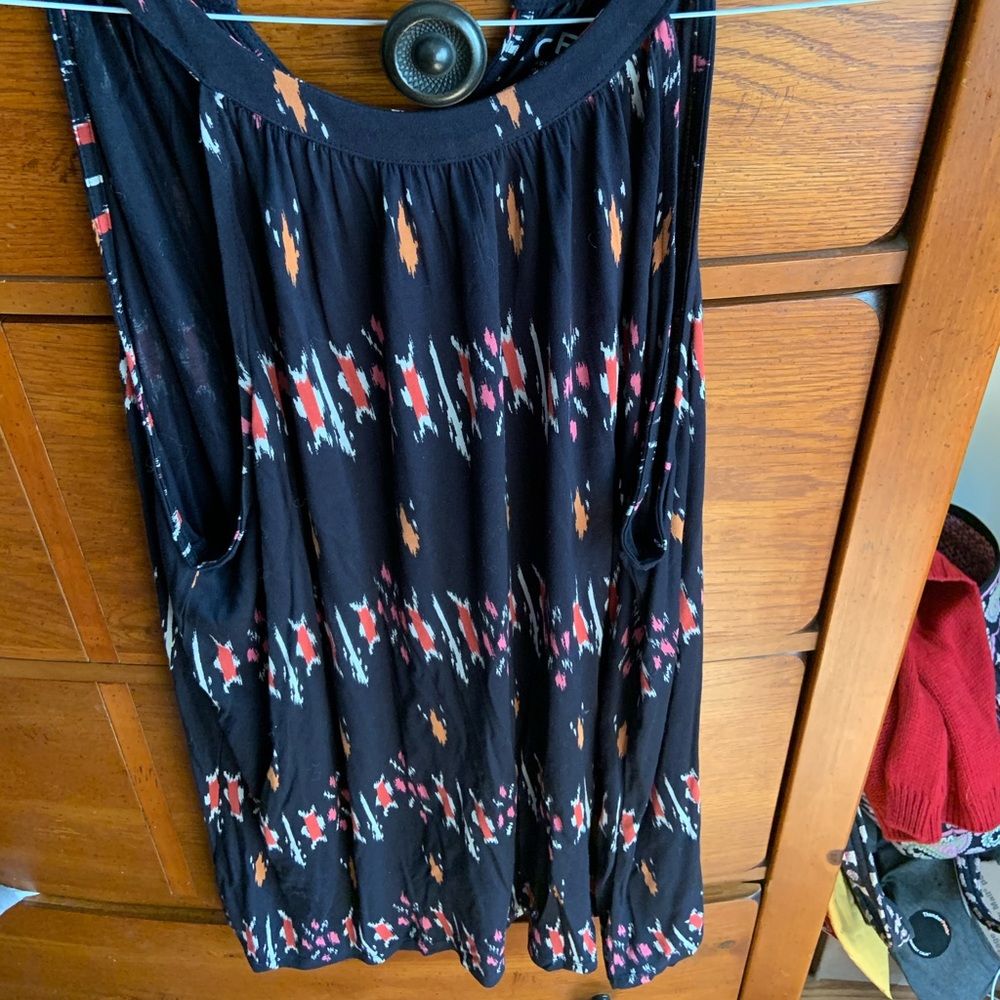 Anne Taylor sleeveless blouse with button back
